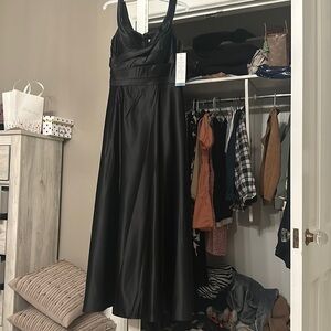 NEVER WORN Size 16 formal/bridesmaid dress